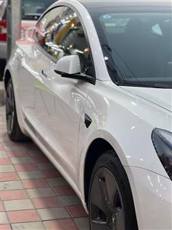 تێسلا مۆدێل 3